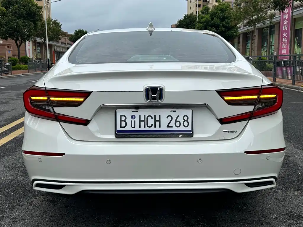 Honda Accord — фото 5