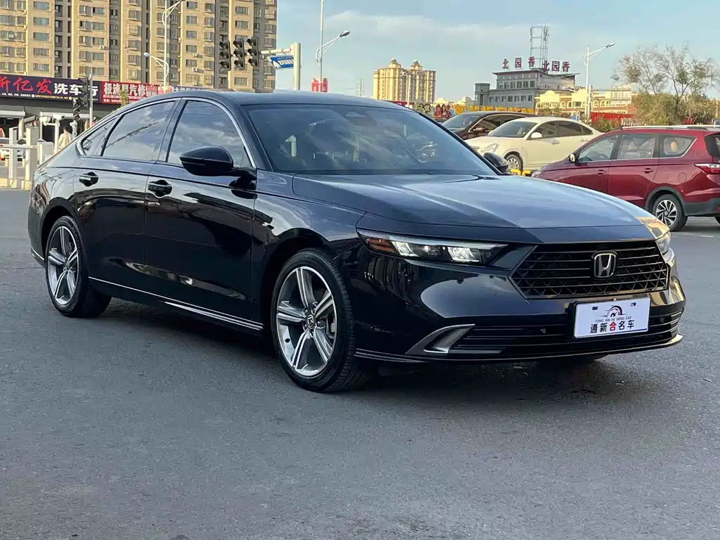 Honda Accord — фото 3