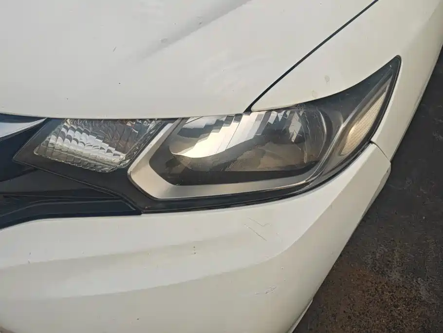 Honda Fit — фото 5