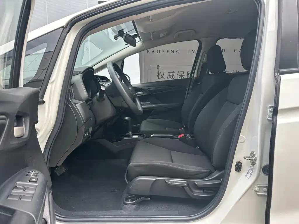 Honda Fit — фото 4
