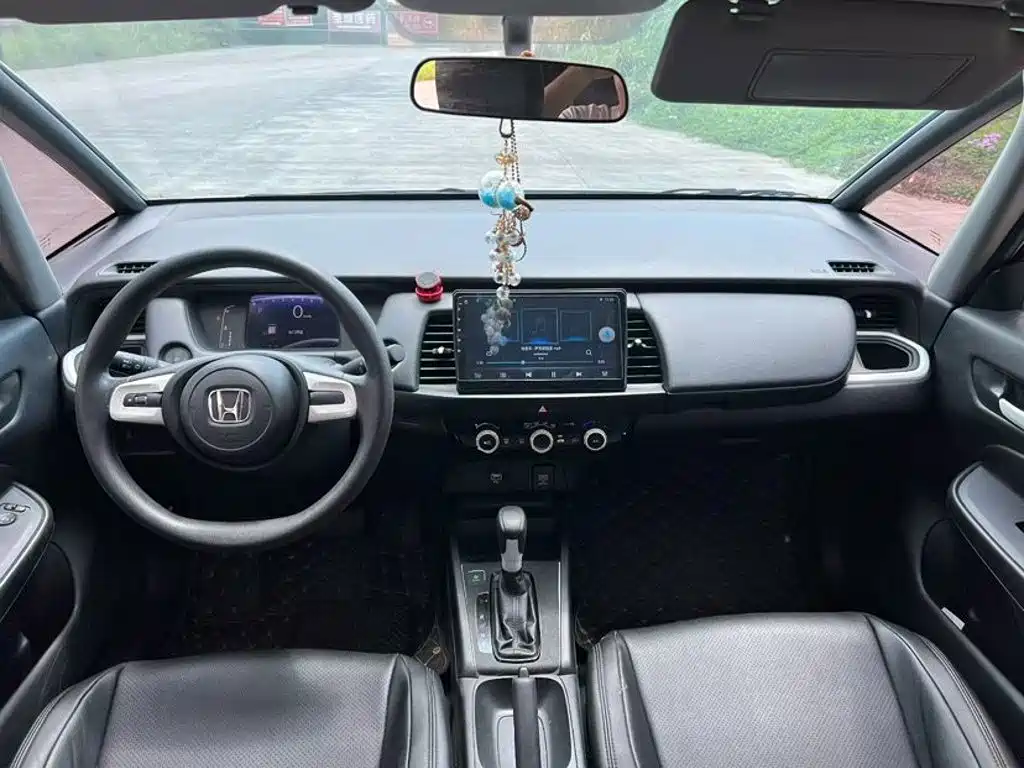 Honda Fit — фото 8