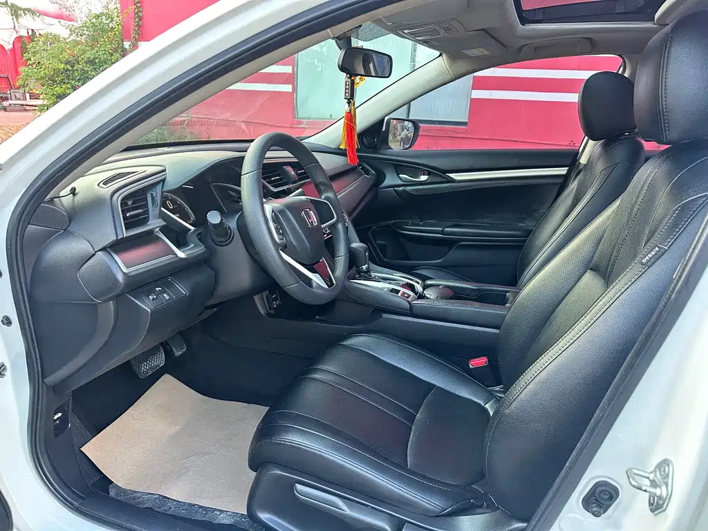 Honda Civic — фото 8