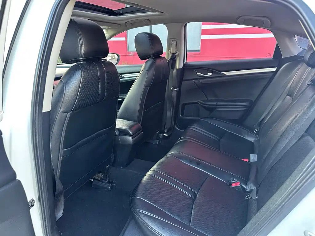 Honda Civic — фото 9