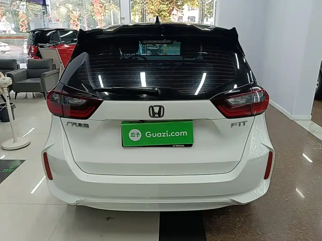 Honda Fit — фото 6
