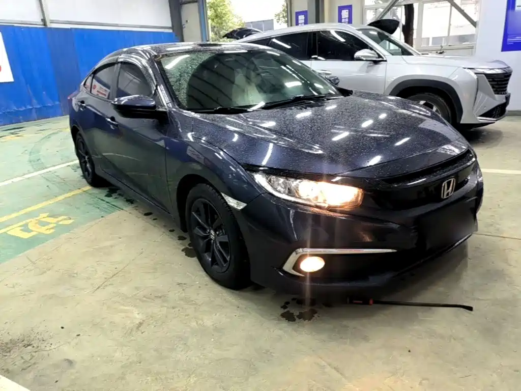 Honda Civic — фото 4