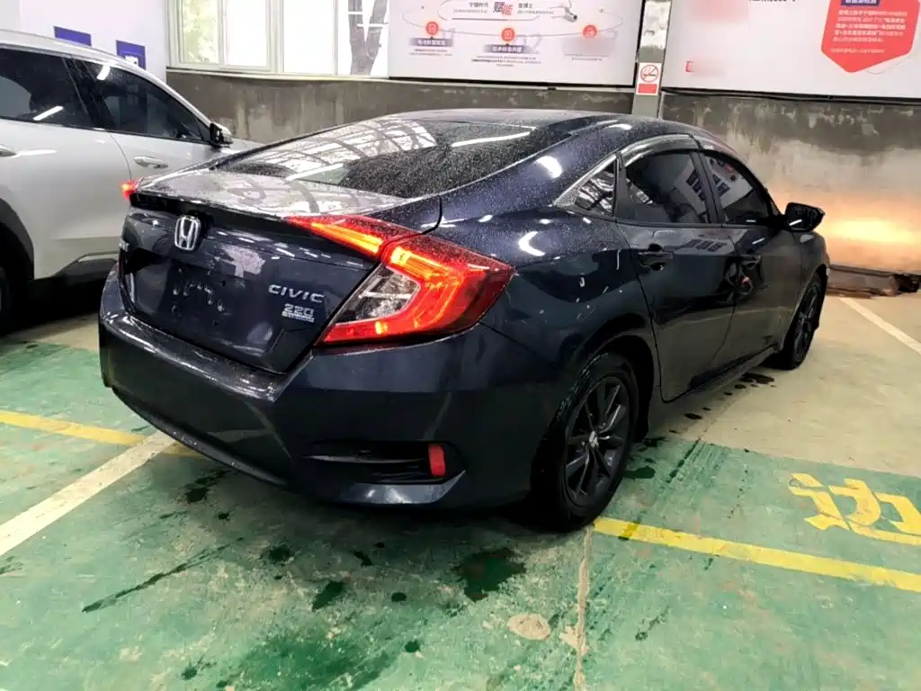 Honda Civic — фото 7