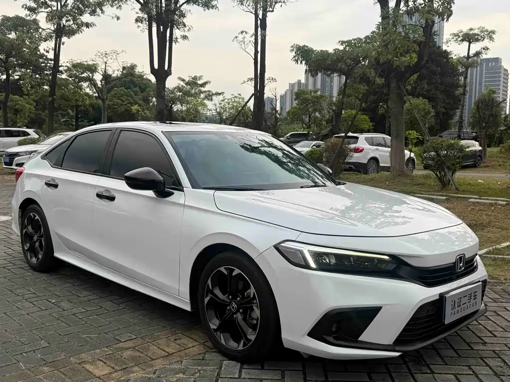 Honda Civic — фото 3