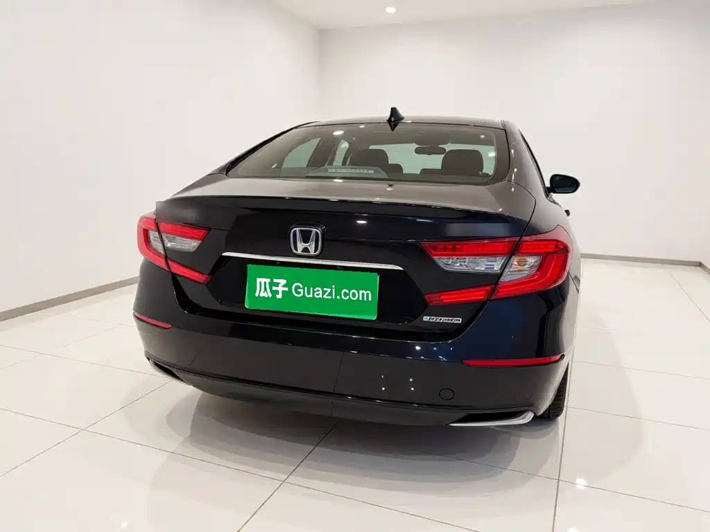 Honda Accord — фото 5
