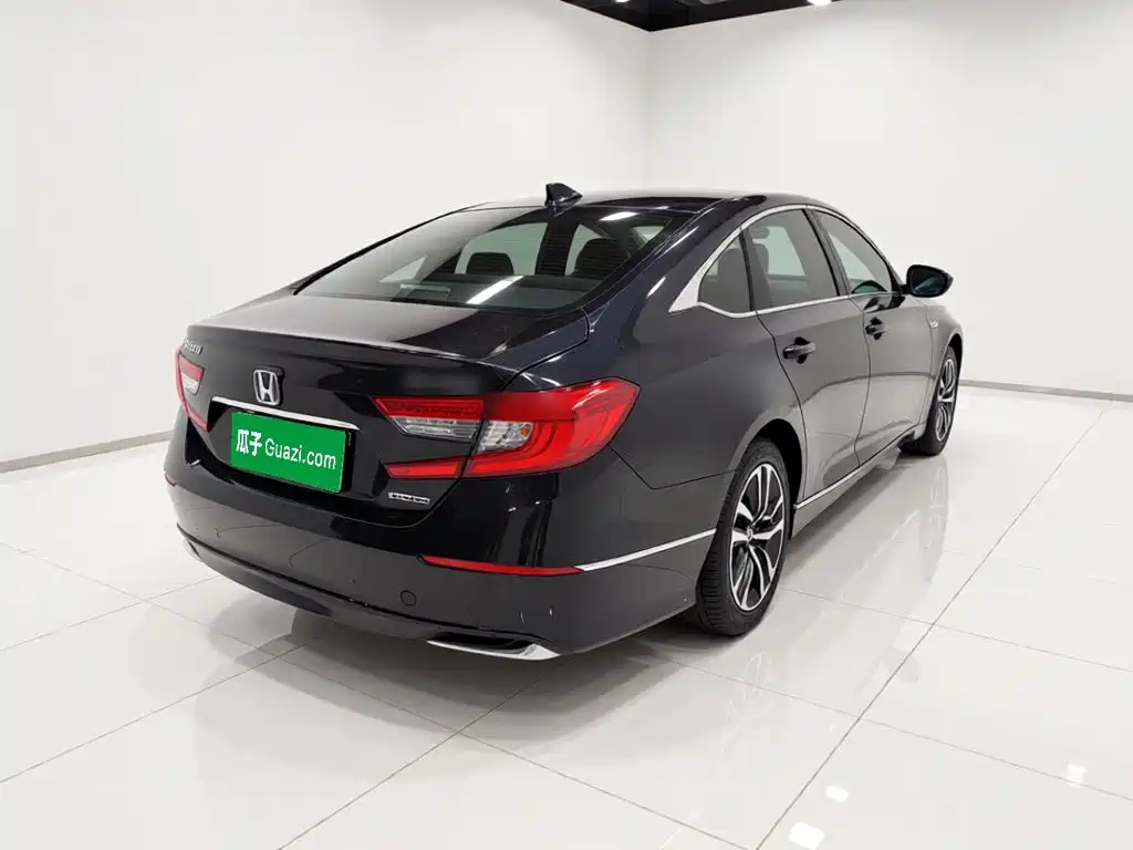 Honda Accord — фото 6
