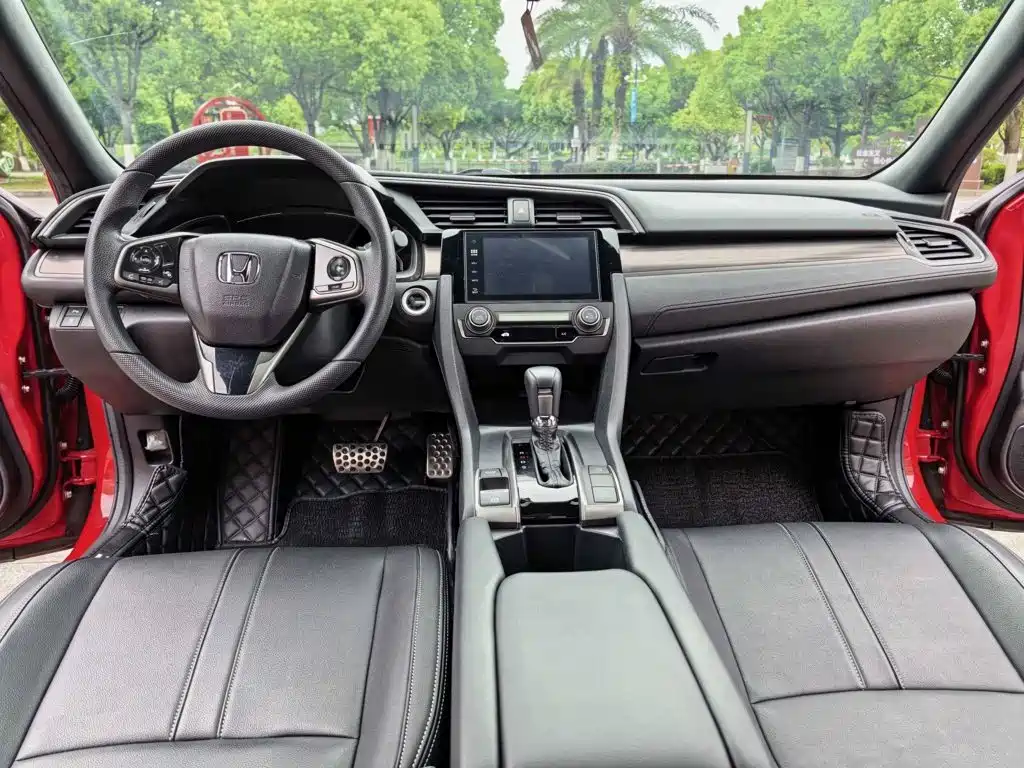 Honda Civic — фото 7