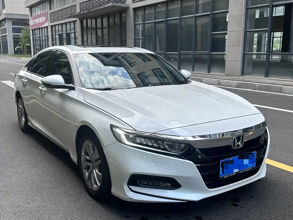 Honda Accord — фото 3