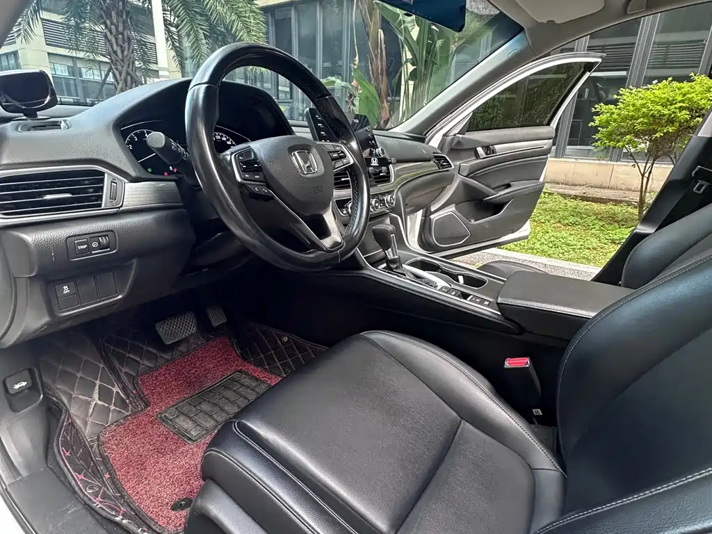 Honda Accord — фото 4