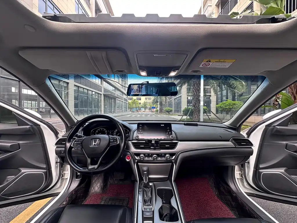 Honda Accord — фото 5