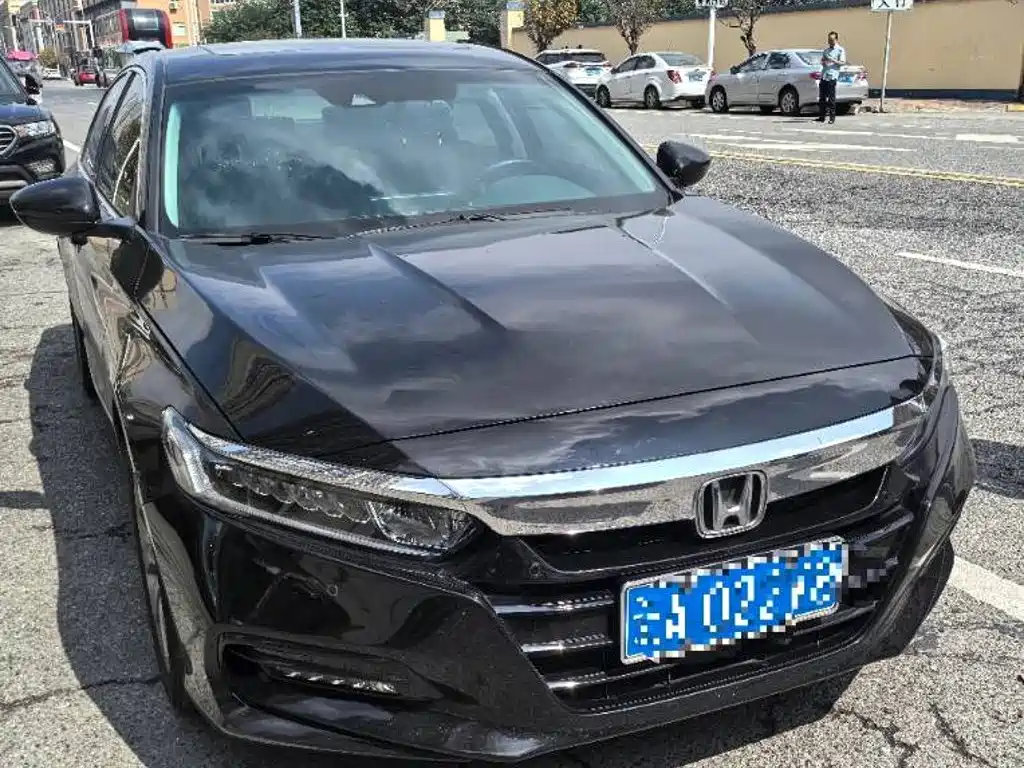 Honda Accord — фото 3