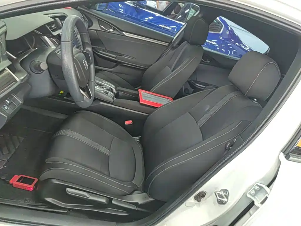 Honda Civic — фото 15