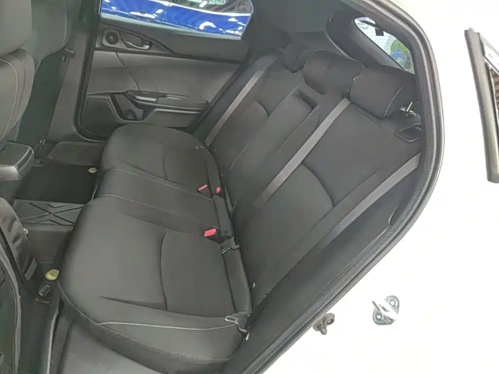 Honda Civic — фото 17