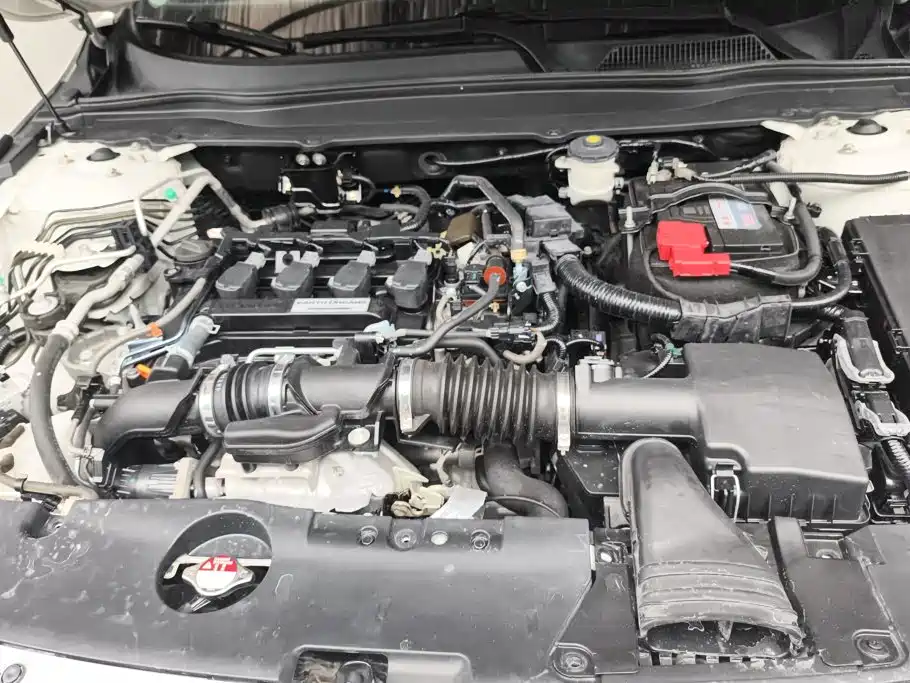 Honda Accord — фото 10