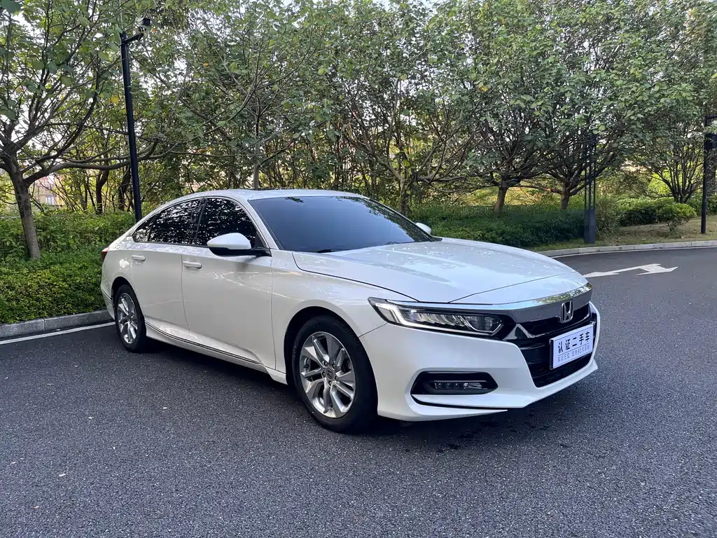 Honda Accord — фото 3