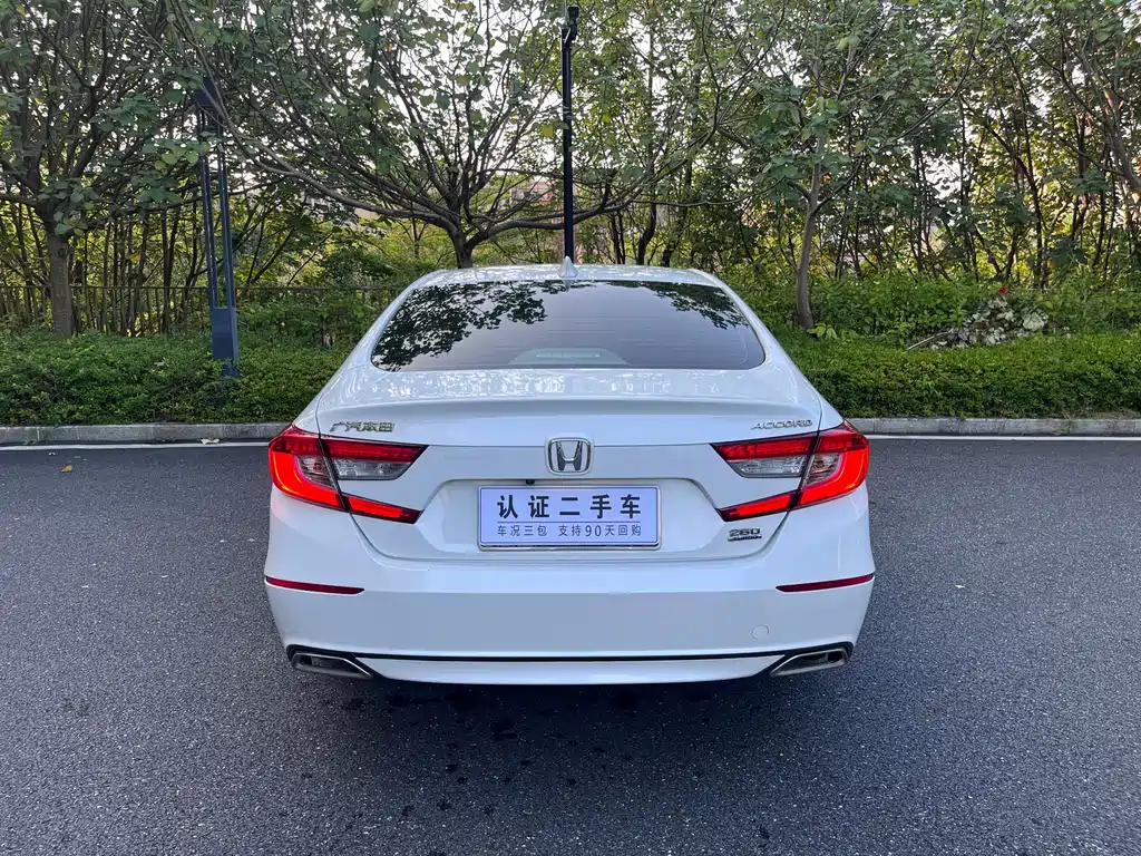 Honda Accord — фото 5
