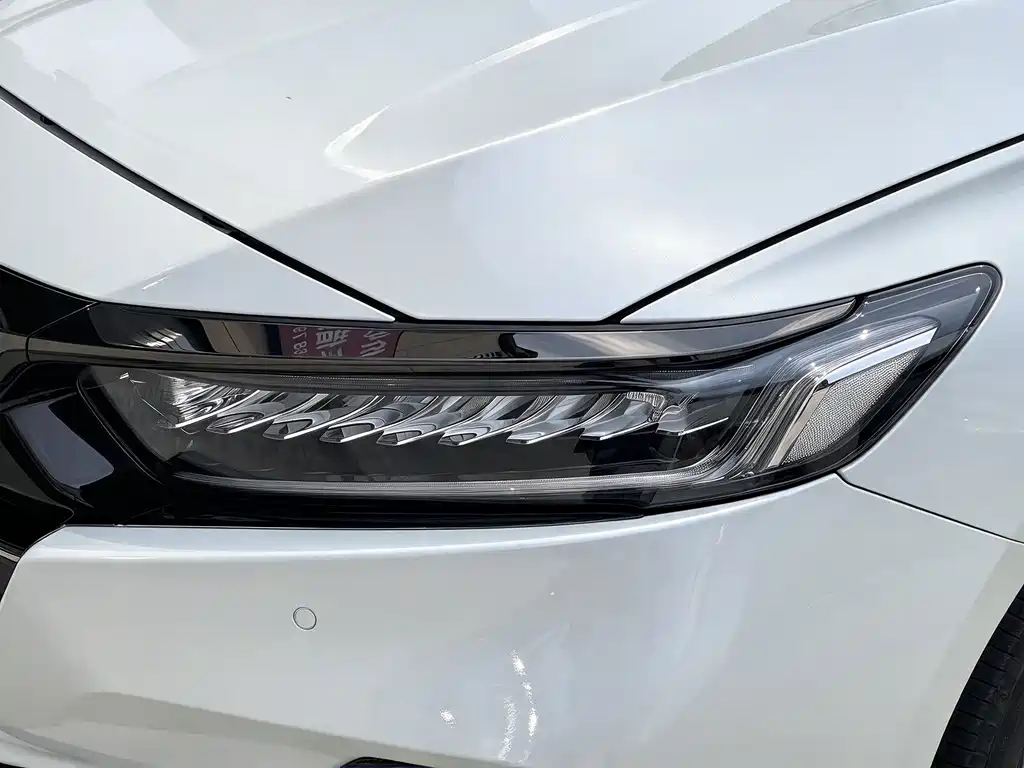 Honda Accord — фото 5