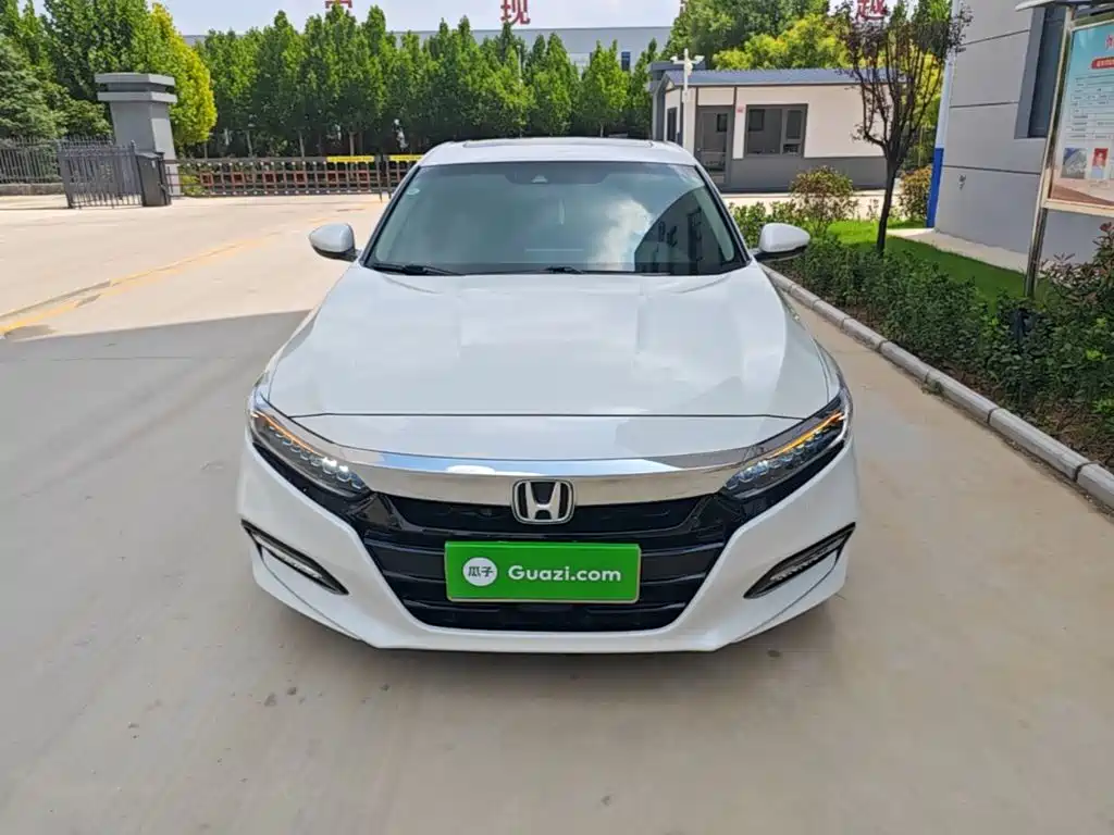 Honda Accord — фото 3