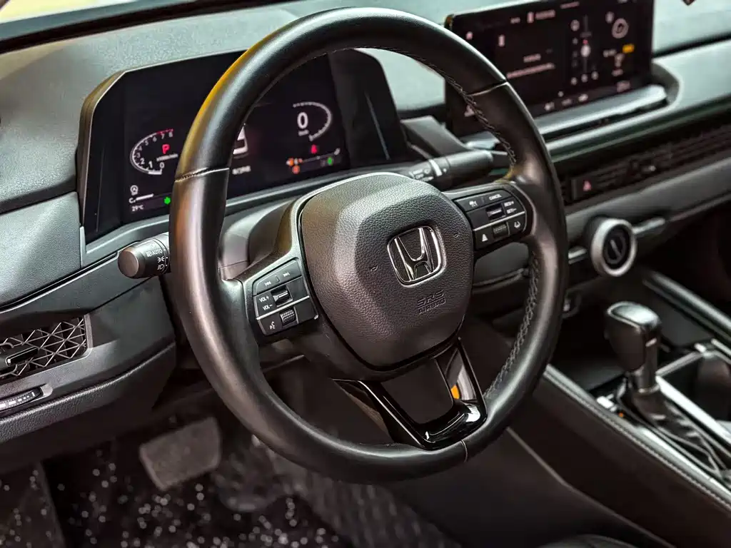Honda Accord — фото 4
