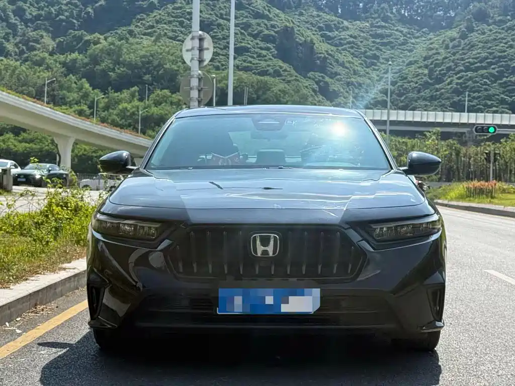 Honda Inspire — фото 2
