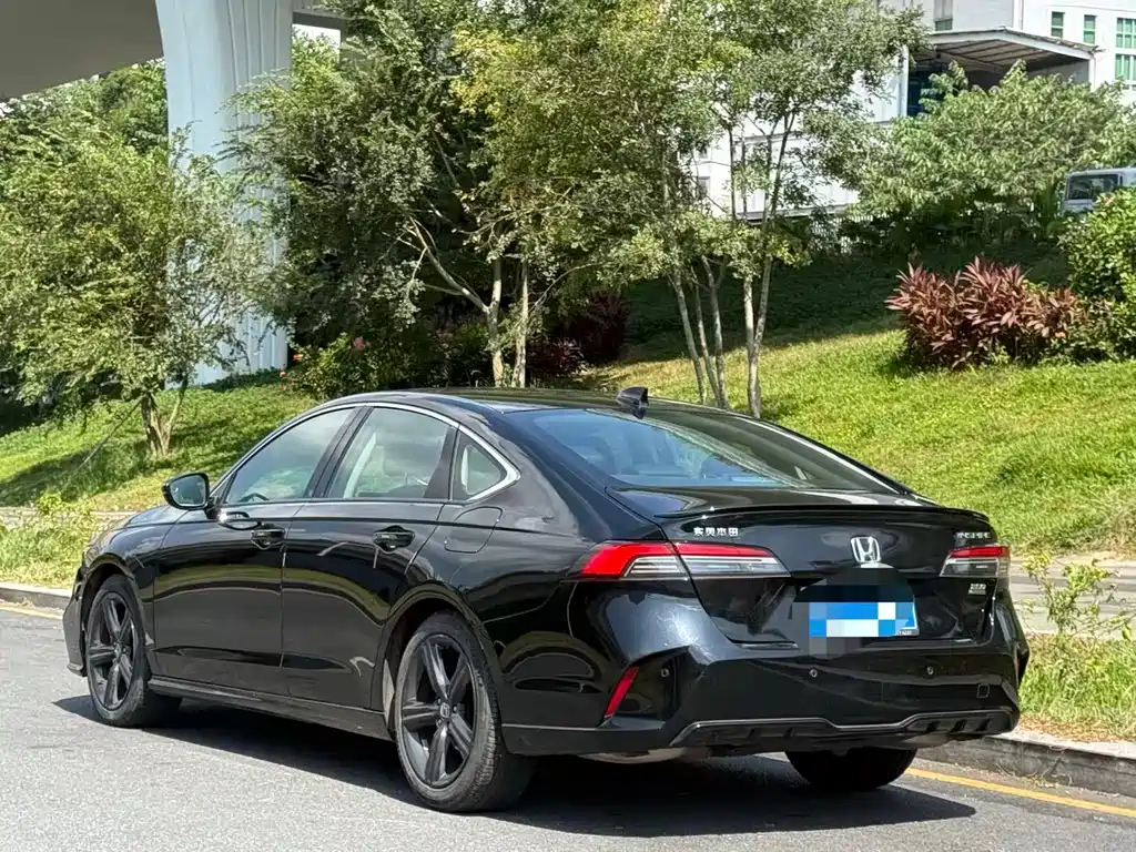 Honda Inspire — фото 6