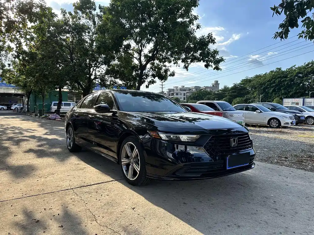 Honda Accord — фото 3