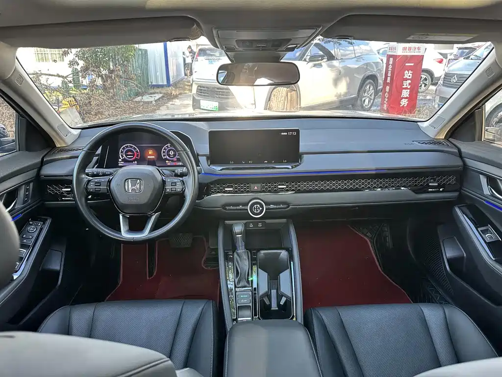 Honda Accord — фото 7