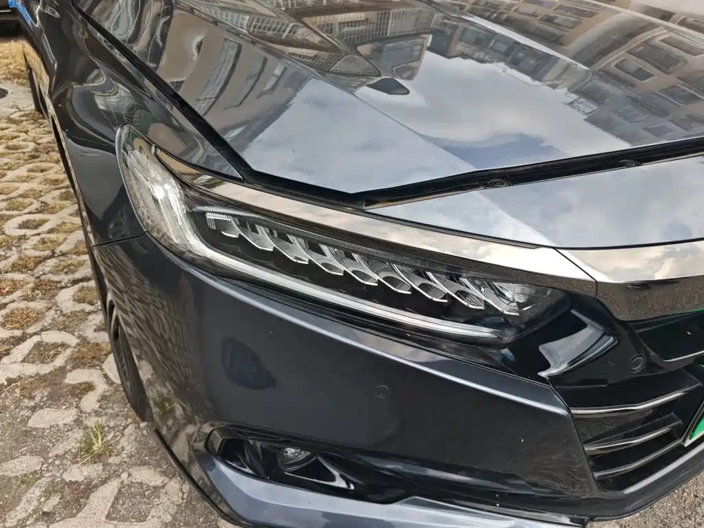 Honda Accord — фото 7