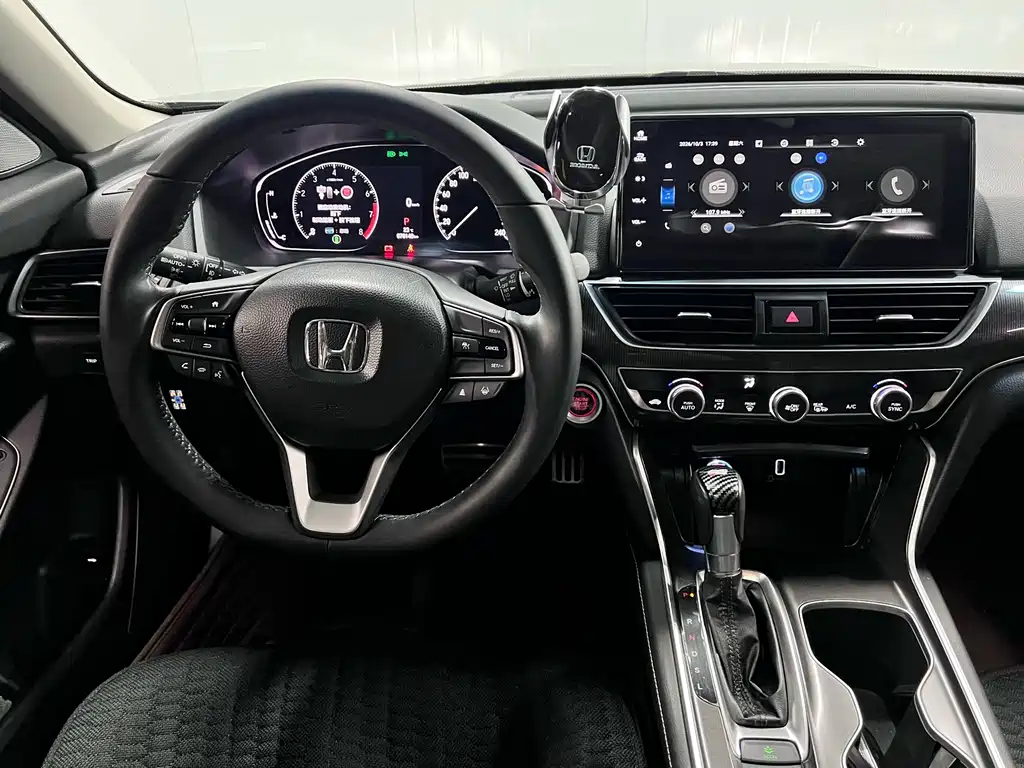 Honda Accord — фото 5