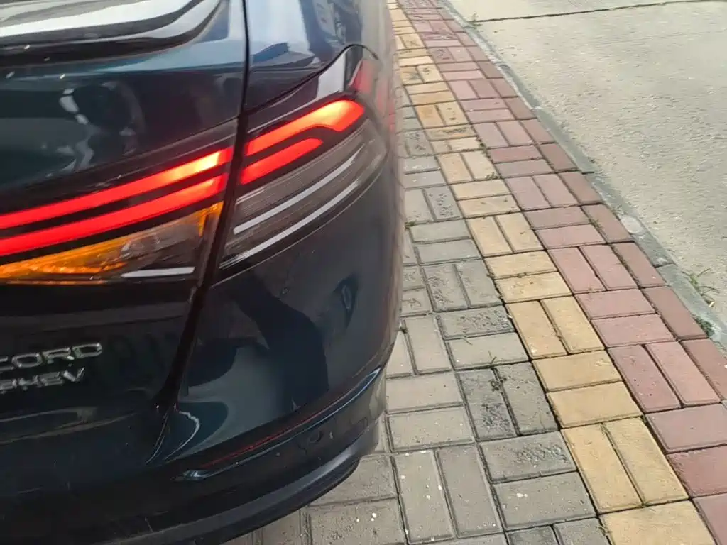 Honda Accord New Energy — фото 8