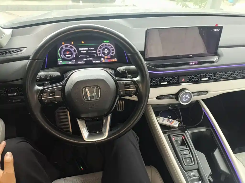 Honda Accord New Energy — фото 10