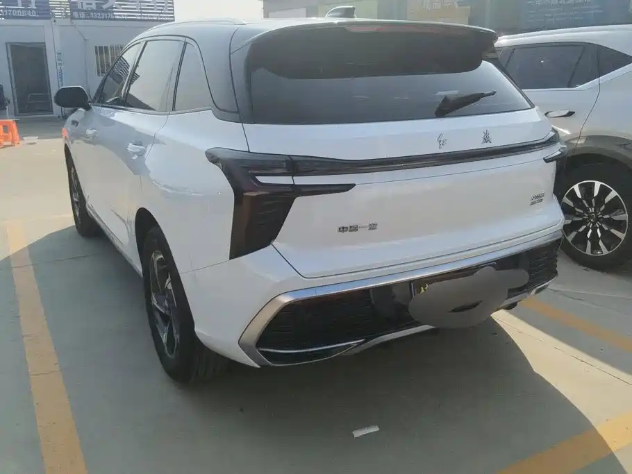 Hongqi Hongqi HS3 — фото 3