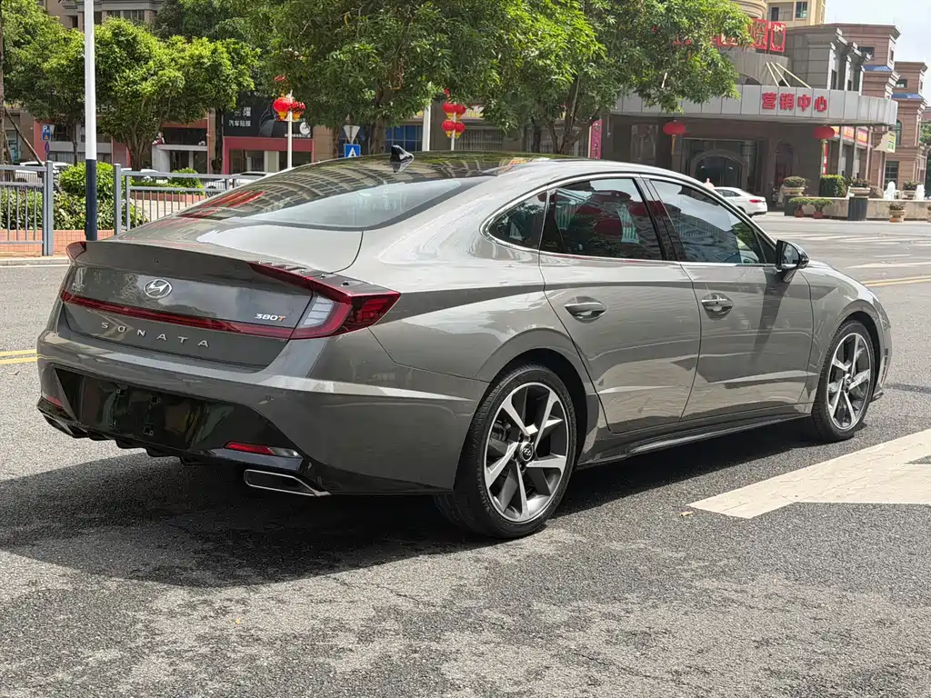 Hyundai Sonata — фото 4