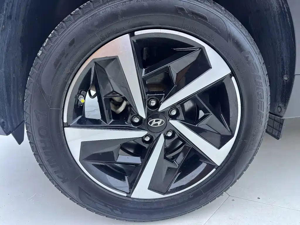 Hyundai ix35 — фото 23