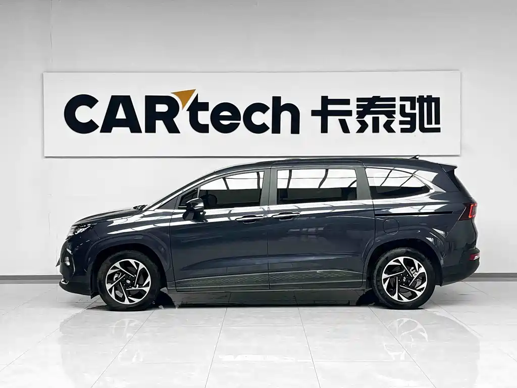 Hyundai Custo — фото 3