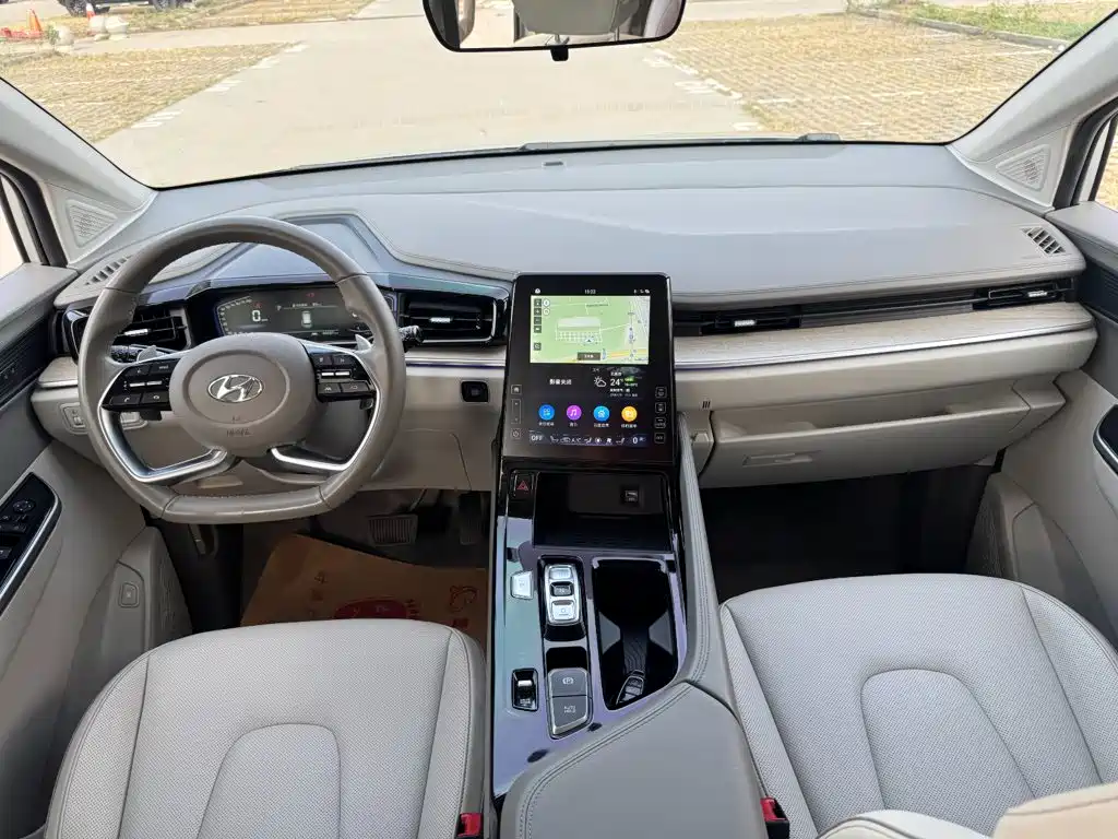Hyundai Custo — фото 11