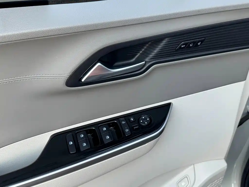 Hyundai Custo — фото 19