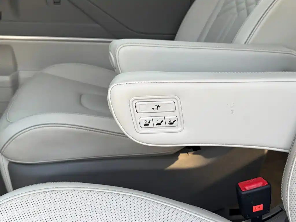 Hyundai Custo — фото 23