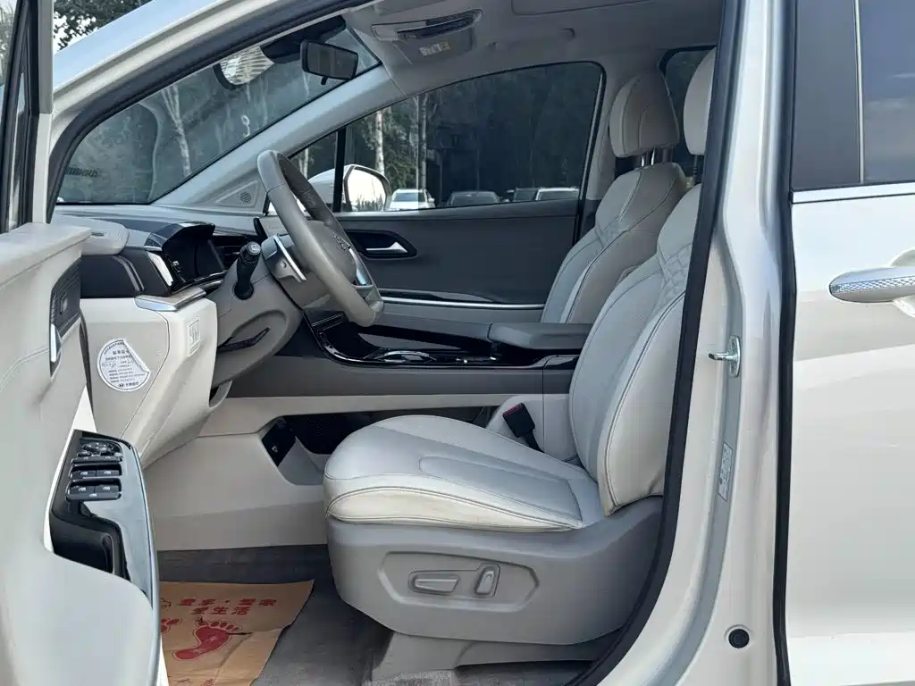 Hyundai Custo — фото 9