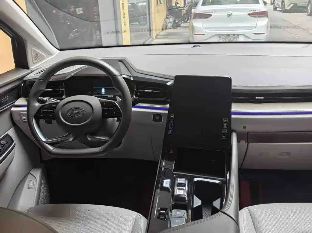 Hyundai Custo — фото 4