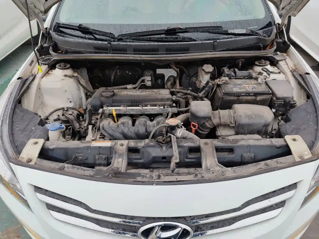 Hyundai Verna — фото 17