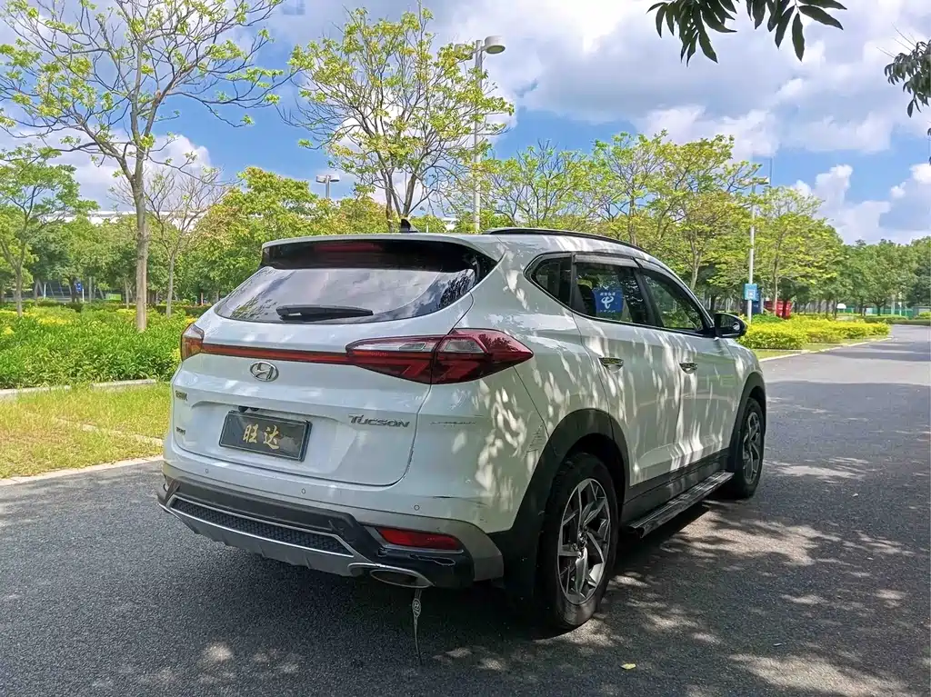 Hyundai Tucson — фото 9