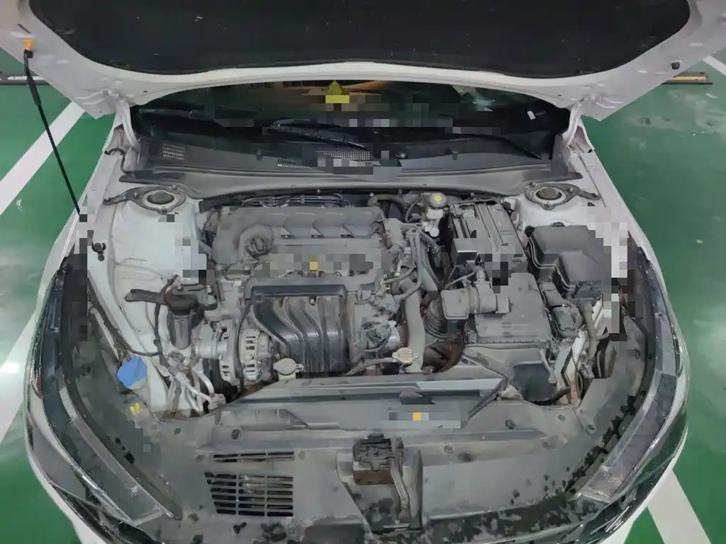 Hyundai Elantra — фото 16