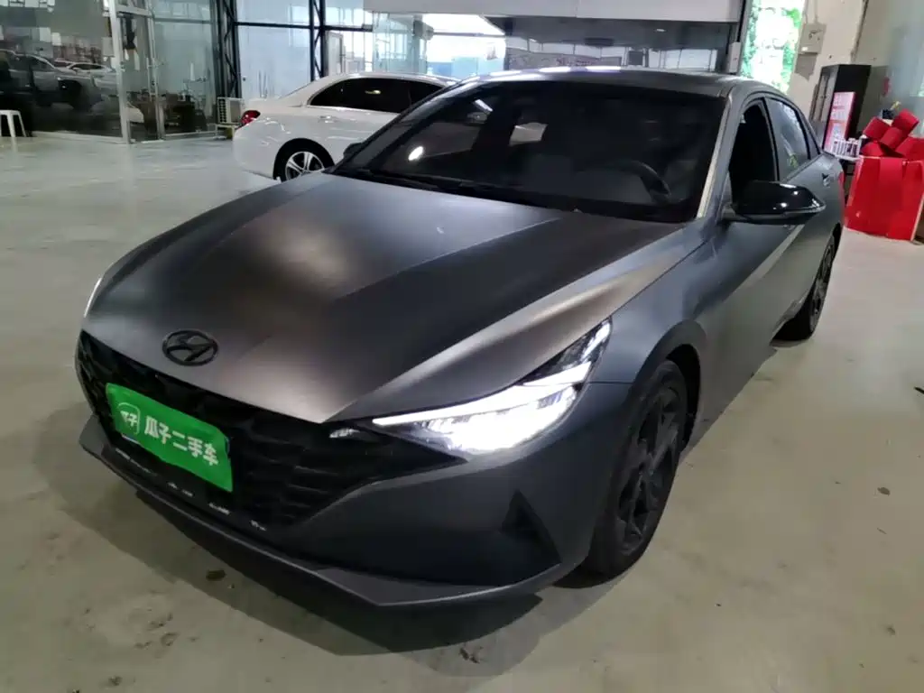 Hyundai Elantra — фото 2