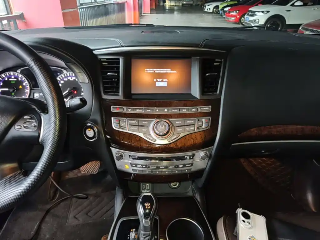 Infiniti QX60 (Import) — фото 13
