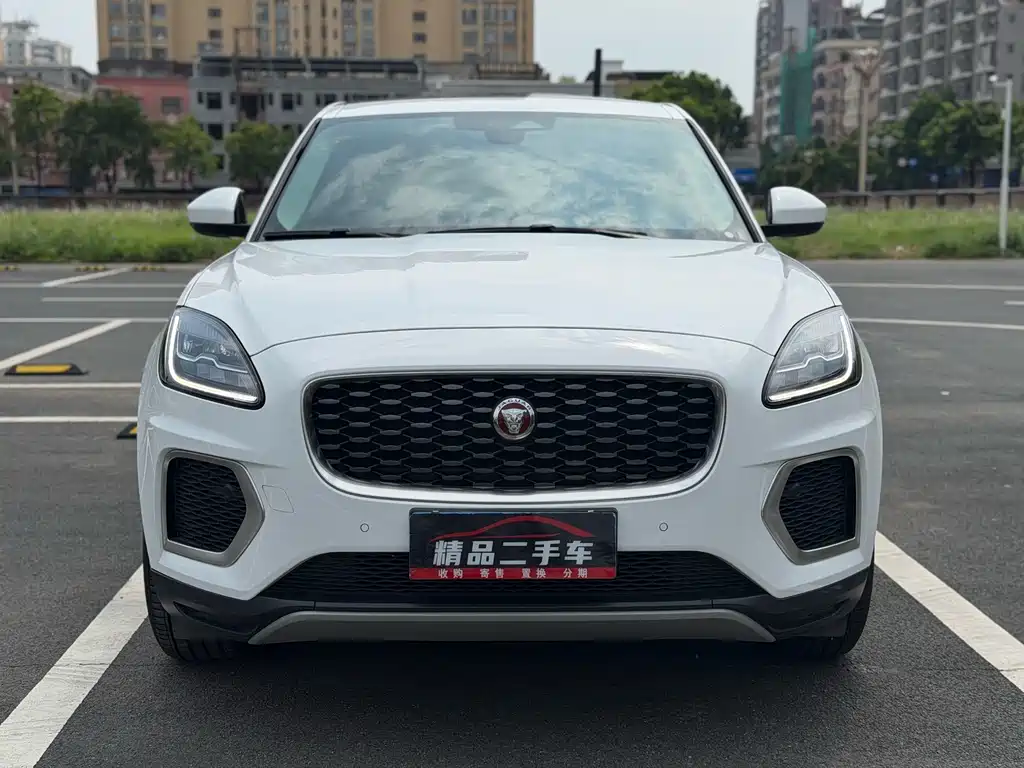 Jaguar E-PACE — фото 2