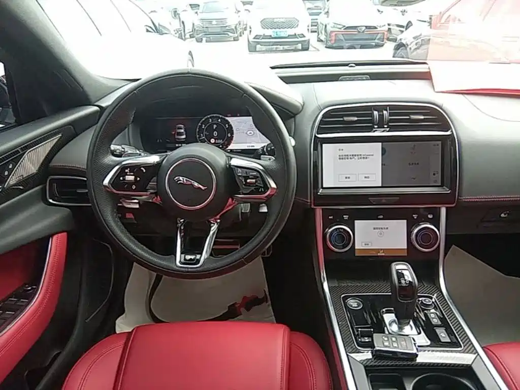 Jaguar XEL — фото 11